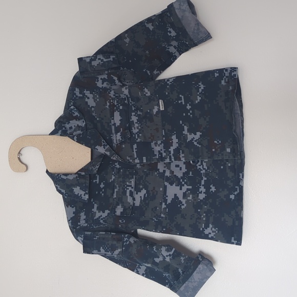 🦌🌲Toddler Army Shacket🪵🦆 - Picture 1 of 4